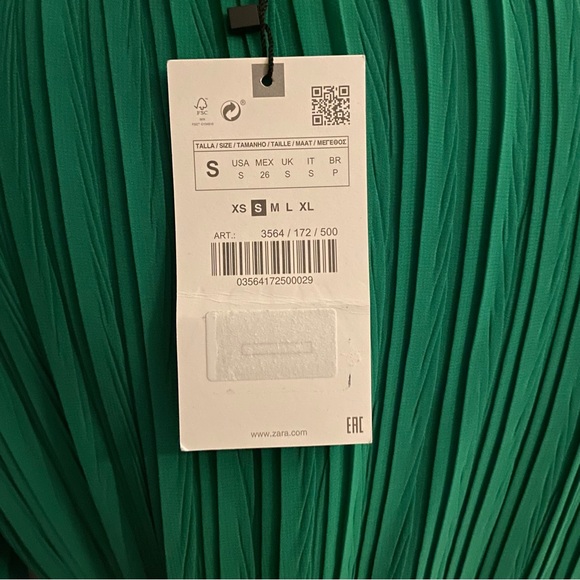 Zara Pleated MIDI Dress - Picture 3 of 6